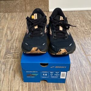 Brooks Black and Brown Adrenaline GTS 22 Shoes